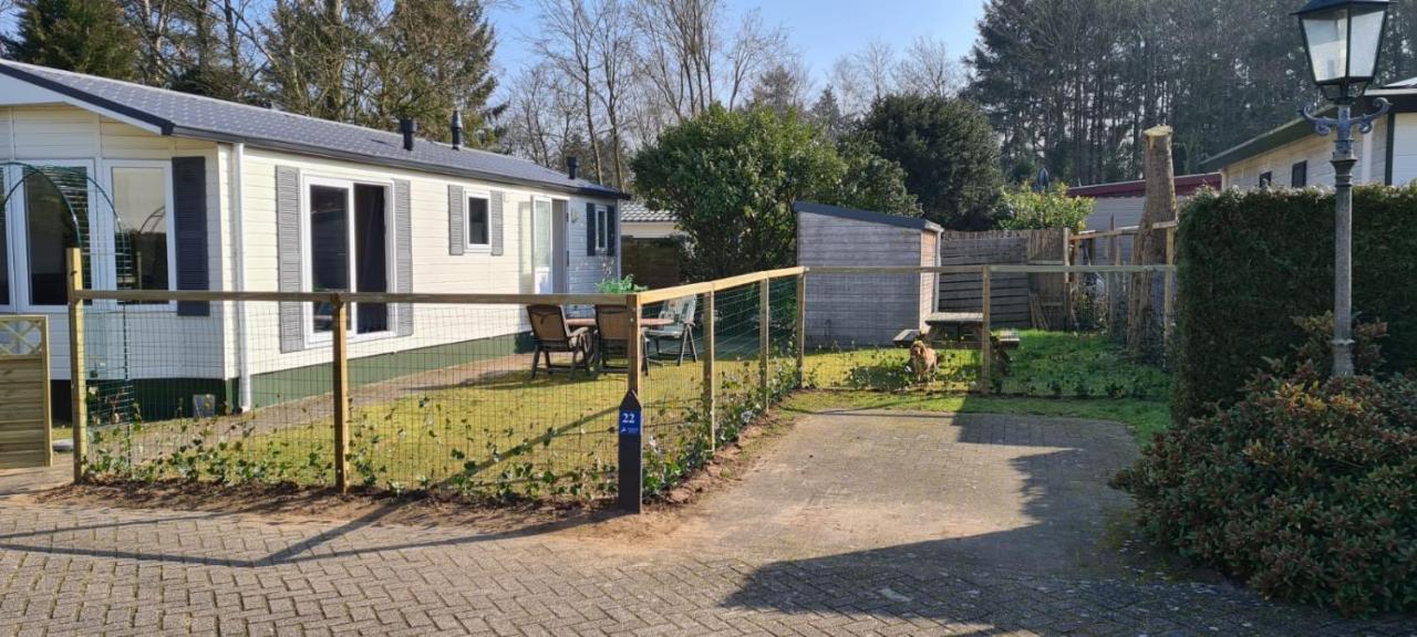 Relax Huisje Is Een Luxe Huisje Met Een Vaatwasser En Zeer Snel Wifi 5G En Is Voorzien Van Een Nieuwe Badkamer En Keuken Met Een Omheinde Tuin Met Een Eigen Parkeerplaats Putten Exterior foto